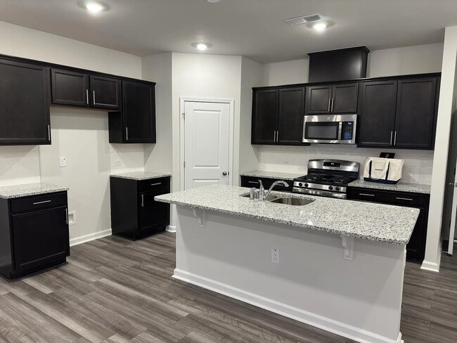 Building Photo - Room in Townhome on Kasota Ln