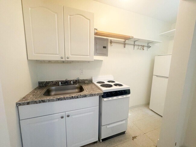 Building Photo - 278 Harvard St