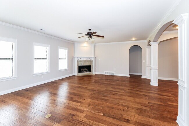 Foto del edificio - 30 Whispering Creek Dr