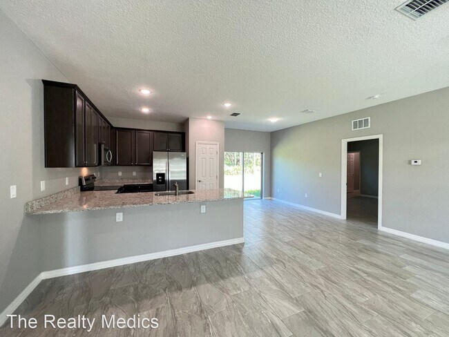 Foto del edificio - 3 br, 2 bath House - 953 Turquoise St SE