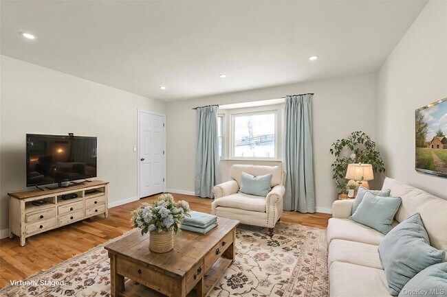 Foto del edificio - 153 Vernon Valley Rd