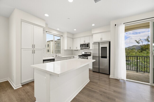 Cocina abierta - 429 Lake Shore Way