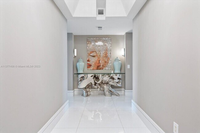 Building Photo - 6899 Collins Ave