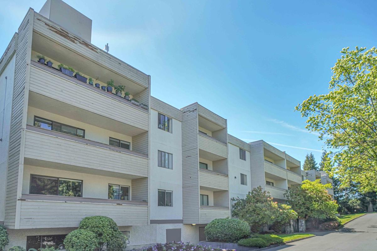 Brentwood Tower Apartments 1230 Verdier Ave Central Saanich, BC