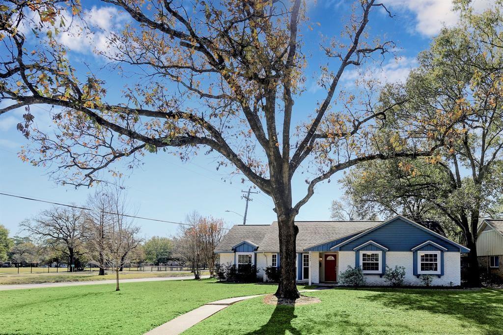 Primary Photo - 10403 Raritan Dr