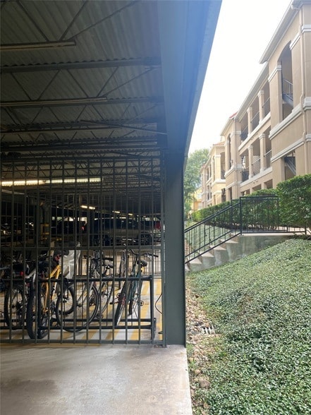 Foto del edificio - 3231 Allen Pkwy