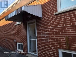 Building Photo - 98 Newton Dr