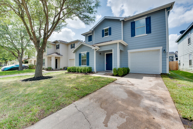 Building Photo - 2614 Skyview Shadows Ct