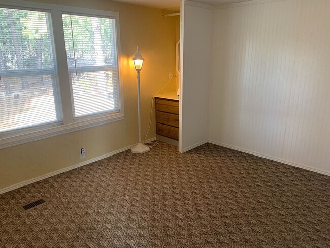 Foto del edificio - New on the Market!