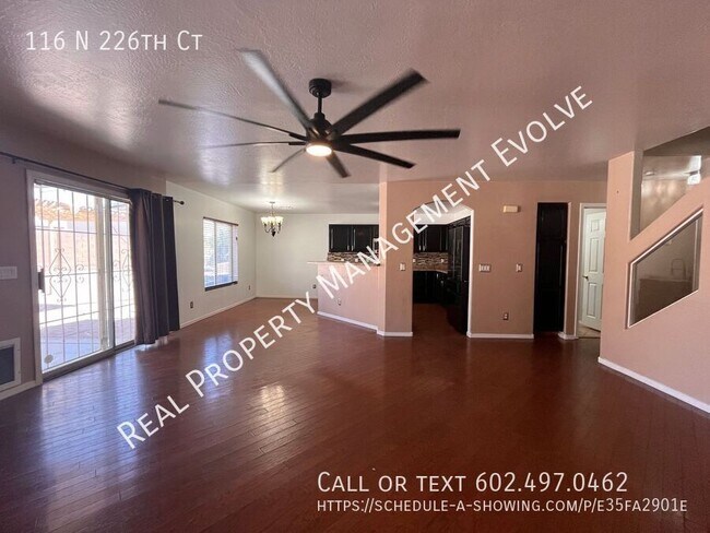 Foto del edificio - 116 N 226th Ct