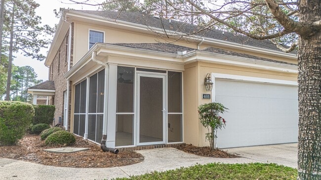 Foto del edificio - 401 Longwood Place