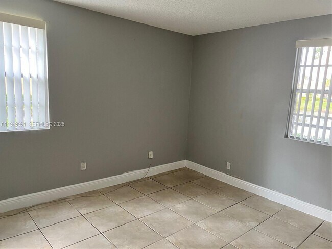 Foto del edificio - 1261 SW 46th Ave