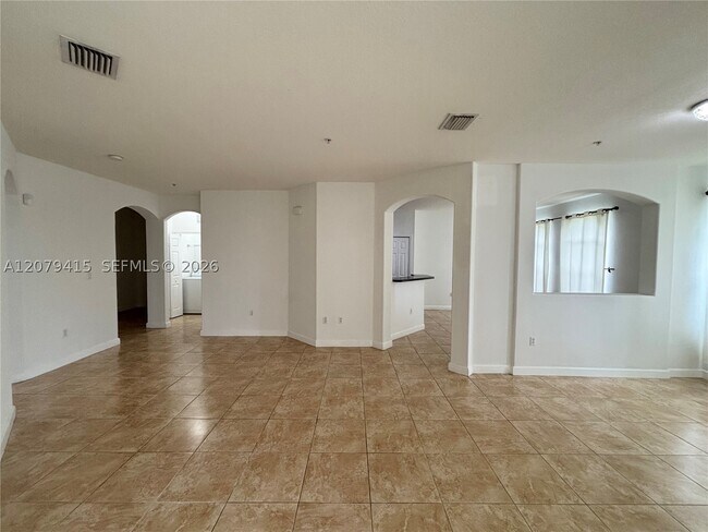 Foto del edificio - 10132 NW 7th St