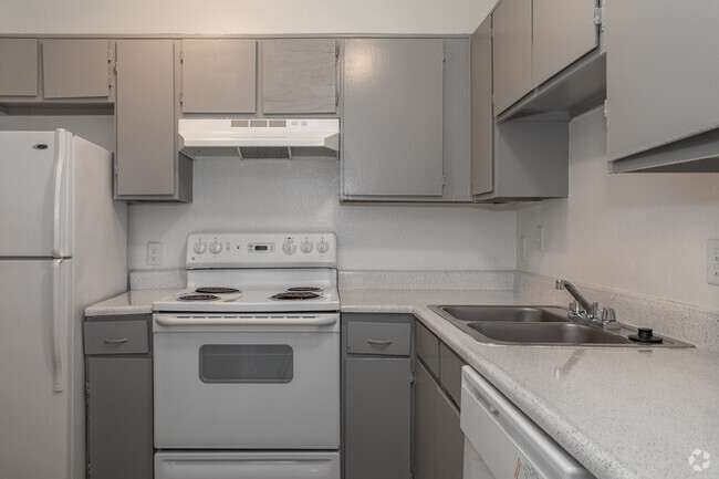 1BR, 1BA - 567 SF - The Axis on Mcdowell