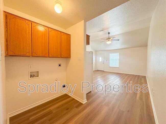 Foto del edificio - 117 Lacey Lou Ln