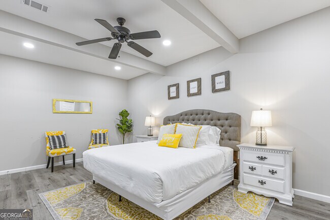 Foto del edificio - 535 Douthit Ferry Rd