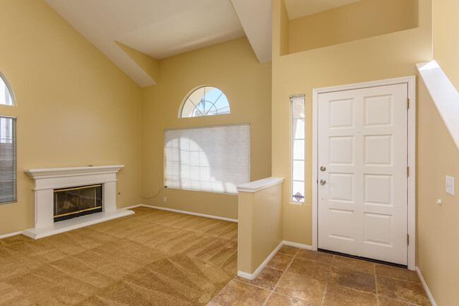 Building Photo - 531 Kellwood Ct