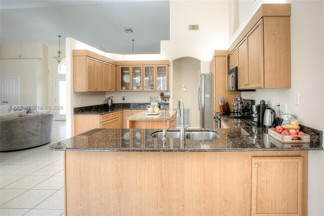Foto del edificio - 1687 SW Import Dr