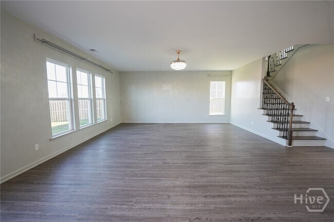 Foto del edificio - 23 Brookhaven Dr