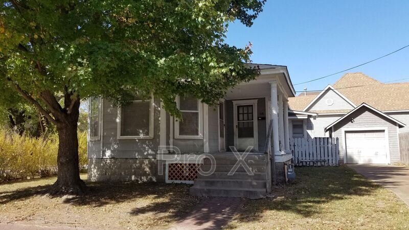 Primary Photo - 116 W 9th St