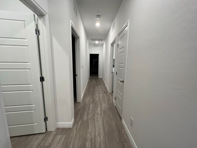 Building Photo - 267 Cordelia Cove Ave