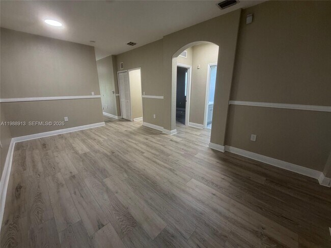 Foto del edificio - 2637 SE 16th Terrace