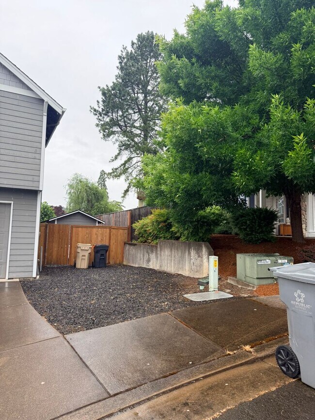 Foto del edificio - Lovely 4 Bedroom Home in Philomath