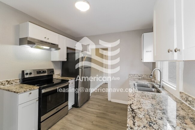 Building Photo - 4042 College Ave