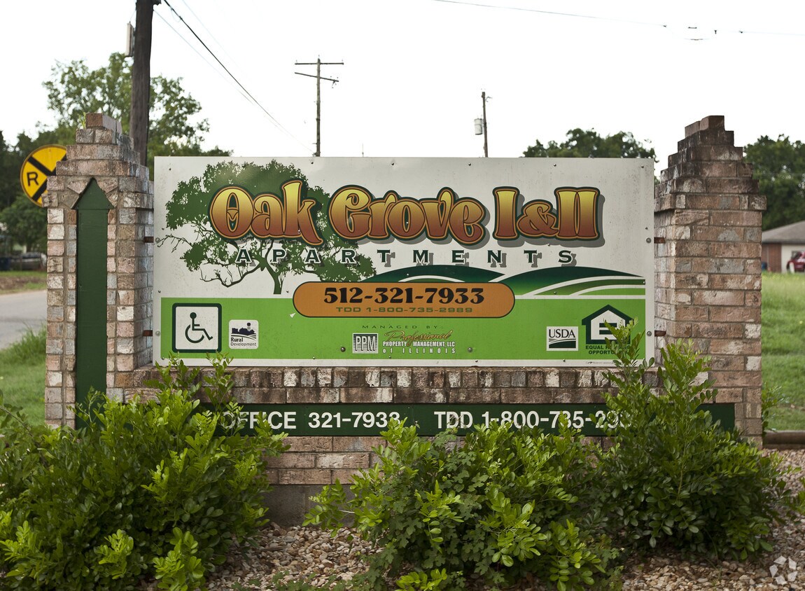 Oak Grove Apartments I & II Bastrop, TX