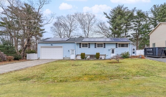 Foto del edificio - 8 Leonard Dr