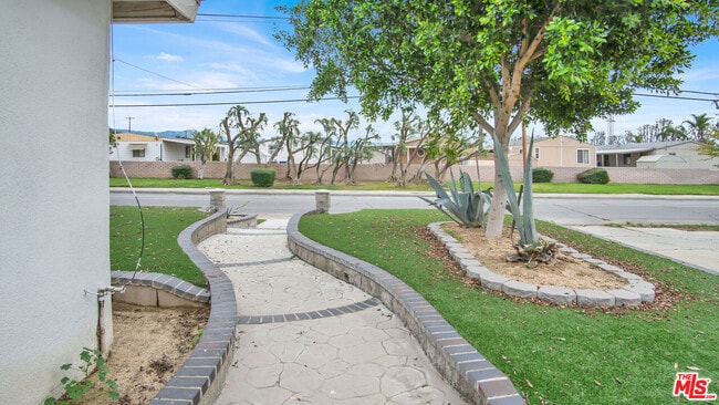 Foto del edificio - 428 S Meridian Ave