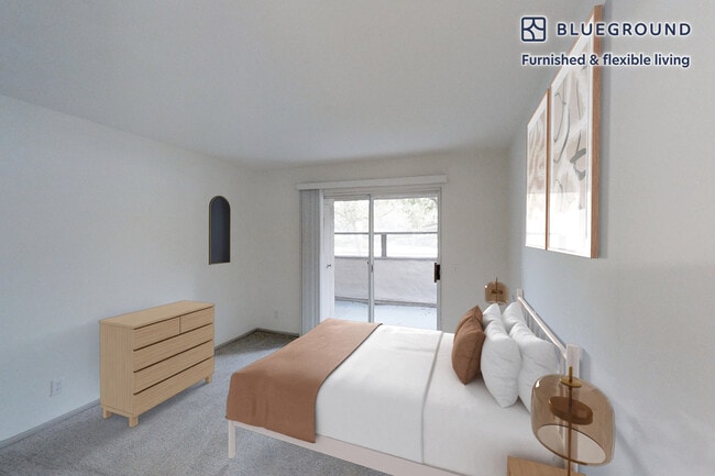 Building Photo - 111 Via Serena