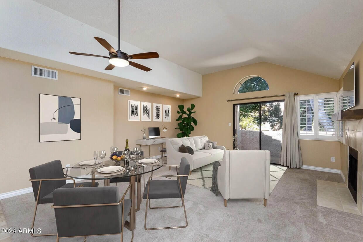 Foto principal - 10055 E Mountainview Lake Dr