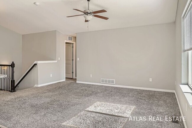 Foto del edificio - 7909 Broderick Ct