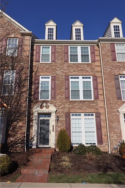 Building Photo - 4015 Village Run Rd