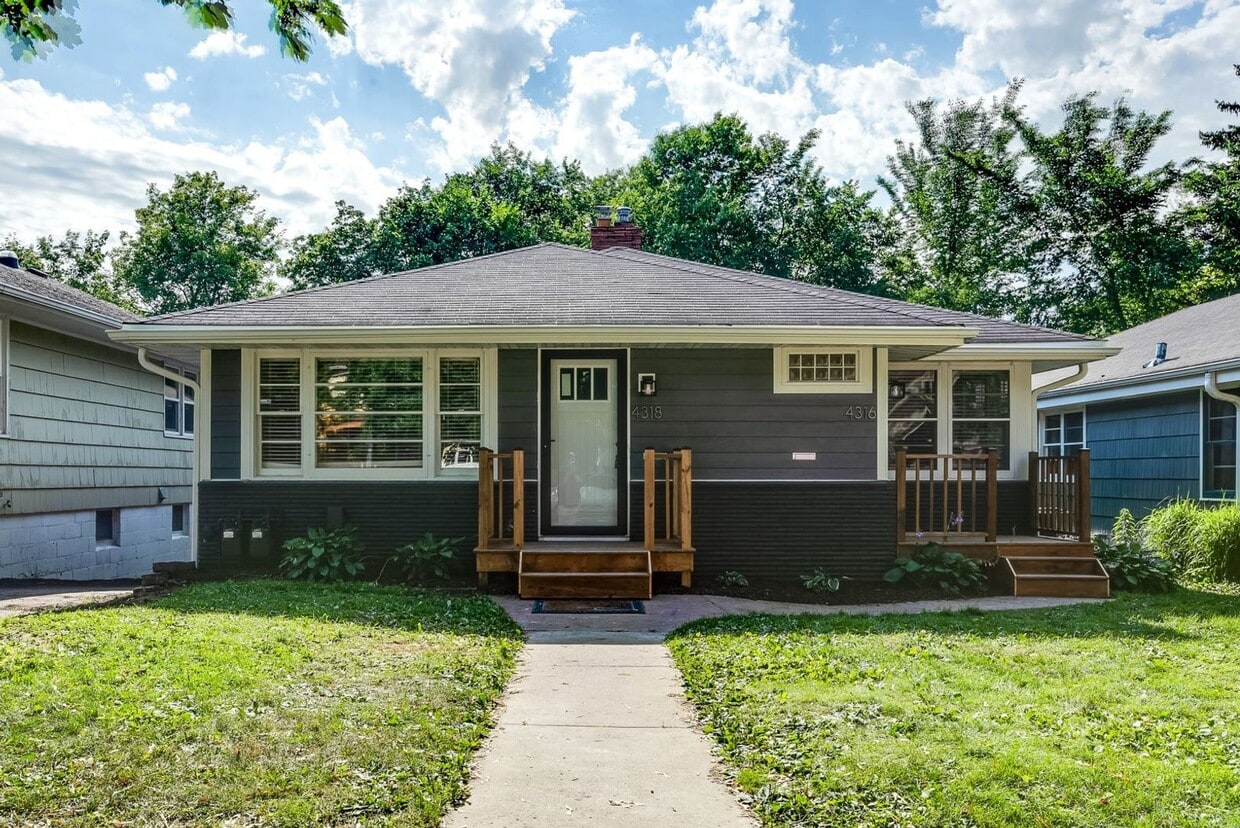 Primary Photo - Lavrusik 4316/4318 York Ave S