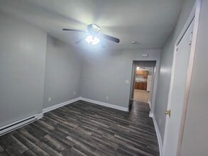 Building Photo - 705 N 4th St