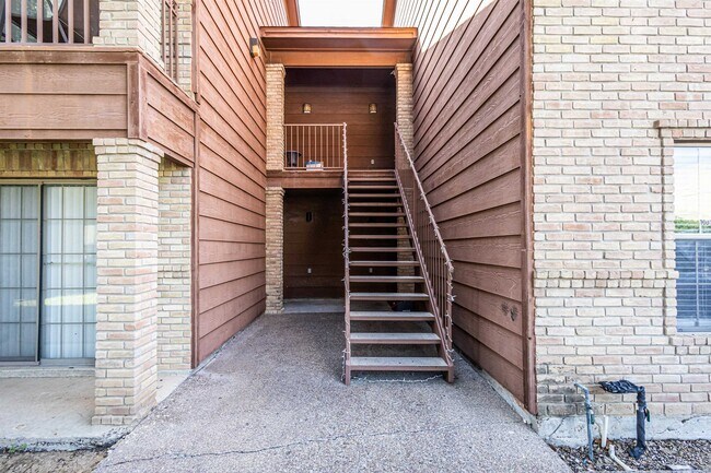 Foto del edificio - 9802 Cantera Ct