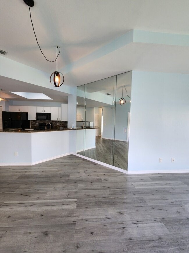 Building Photo - 11408 Quail Village Way
