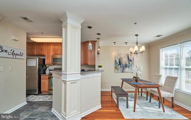 Building Photo - 12827 Fair Briar Ln