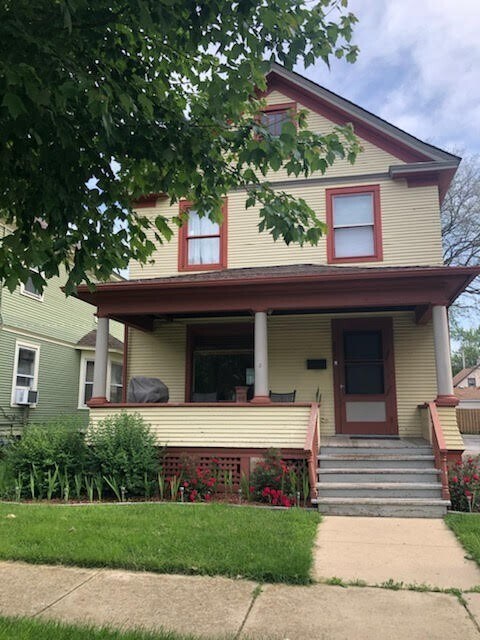 Foto principal - Beautiful 3 Bed, 1 Bath Home in Aurora's T...