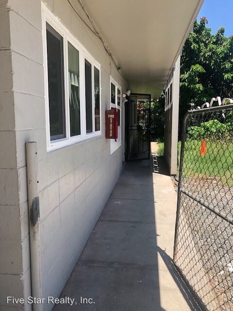Building Photo - 777 Mahiai Pl