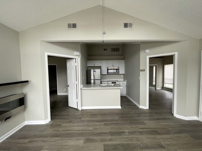 Building Photo - 188 Waters Edge Ln