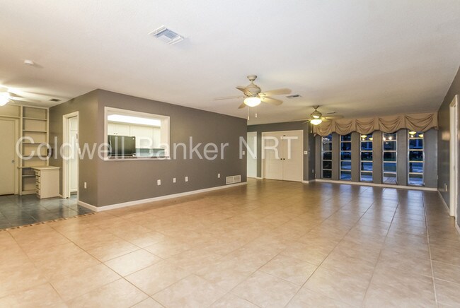 Building Photo - 105 Golf Club Lane, Venice, FL 34293