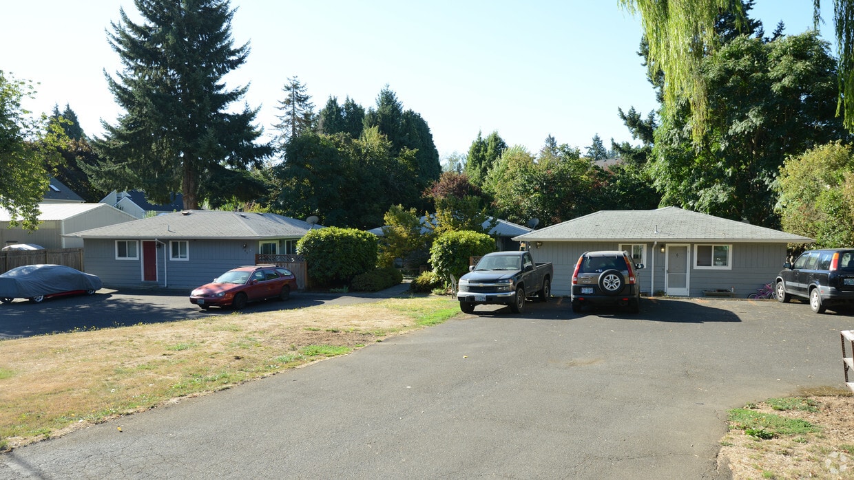 1385 Dollar St, West Linn, OR 97068 Apartments in West Linn, OR