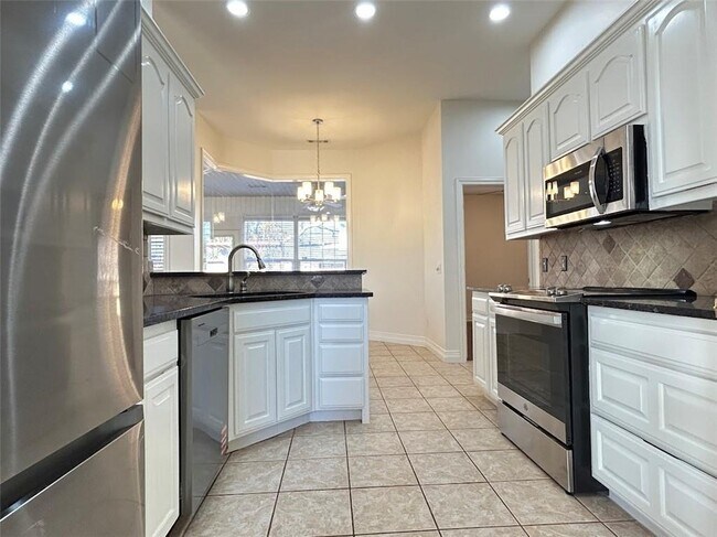 Foto del edificio - 700 Cornell St