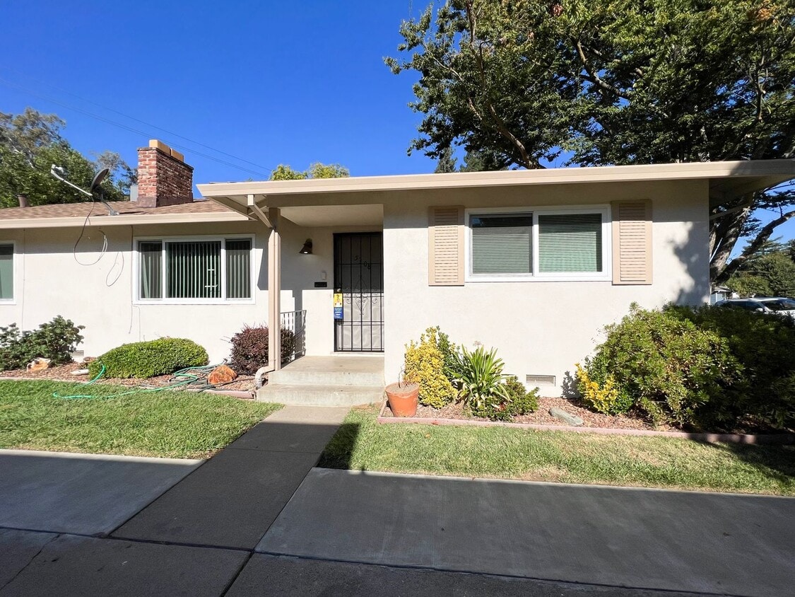 Photo - 5308-10 Moddison Avenue