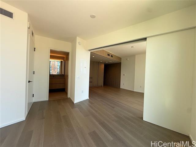 Building Photo - 1000 Auahi St