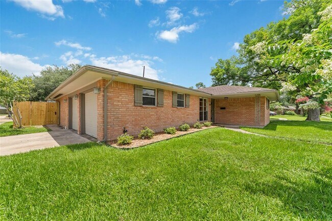 Foto del edificio - 4118 Donna Lynn Dr