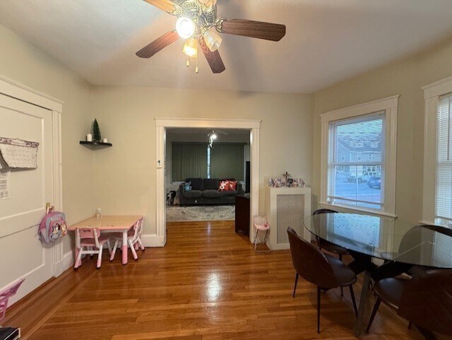 Foto del edificio - 26-28-28 Waverley Ave